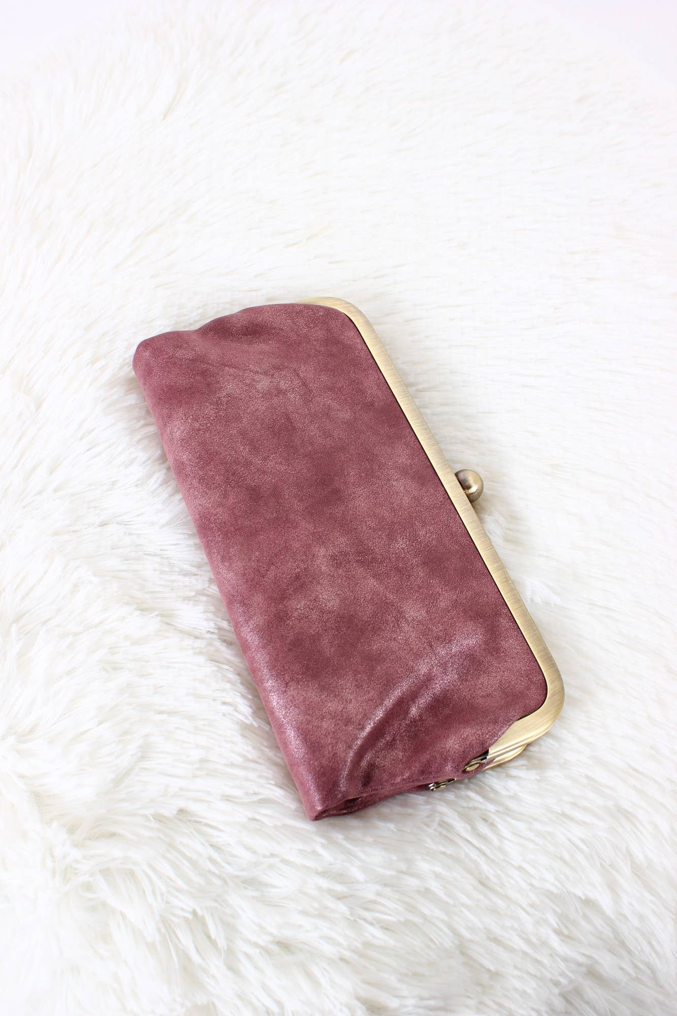 Karen Kiss Lock Clutch Bag: Pearl Wine