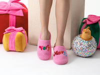 "VERY MERRY" SLIPPERS: L/XL