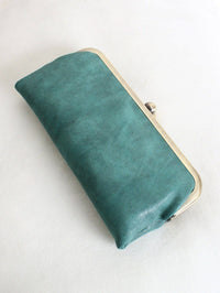 Karen Kiss Lock Clutch Bag: Pearl Emerald