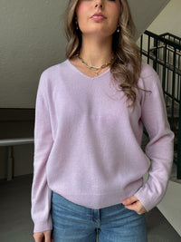 Lightweight V-Neck Wool Sweater - Purple