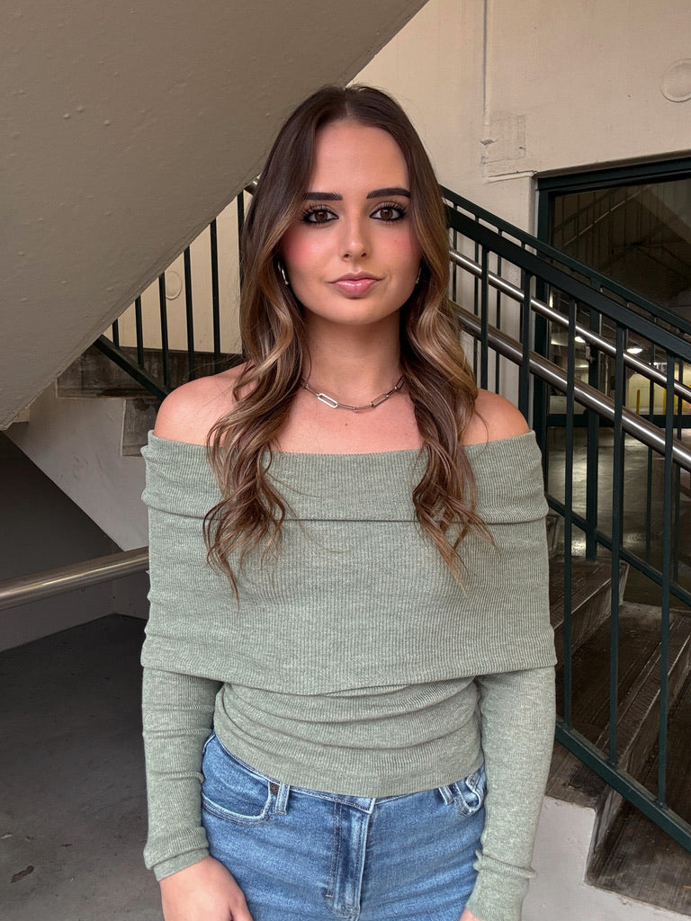 Crossover OTS Sweater - Olive