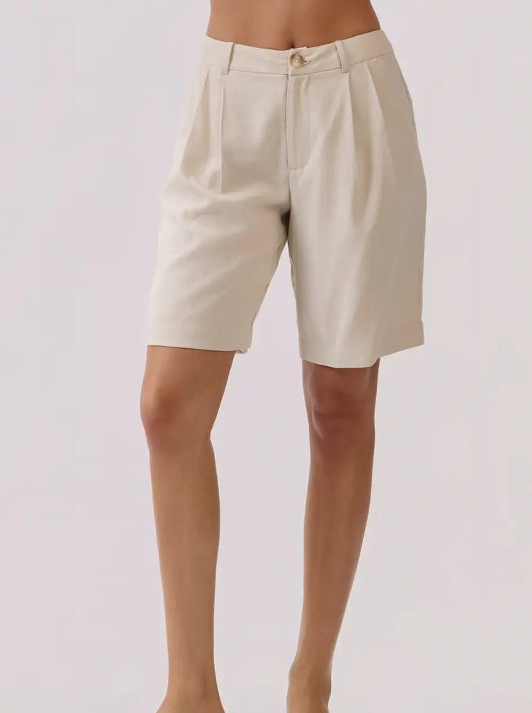 Woven Pleated Bermuda Shorts