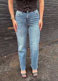 HIDDEN Tracey High Rise Straight Jean - Medium Dark