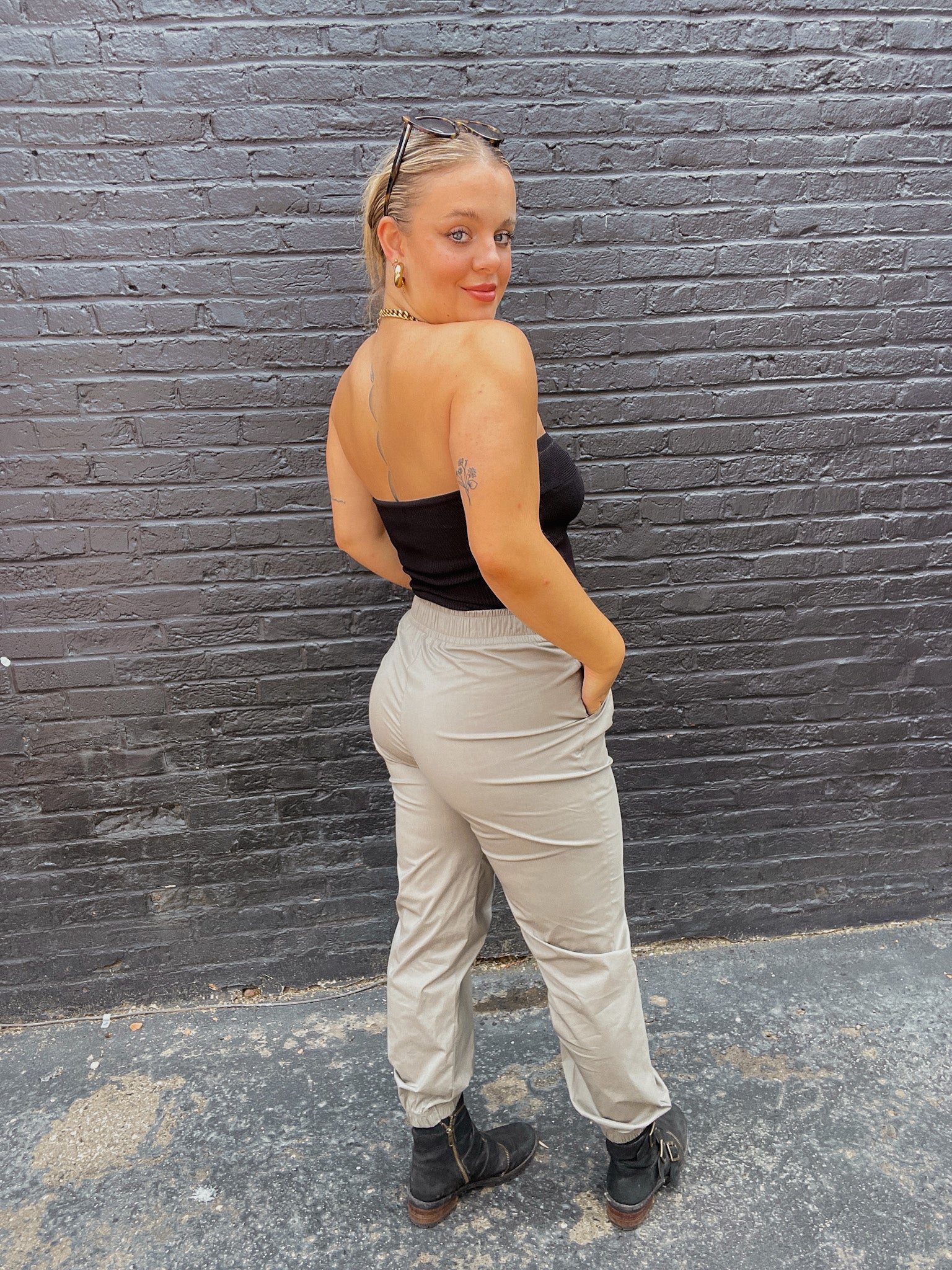 Twist Front Tube Top - Black
