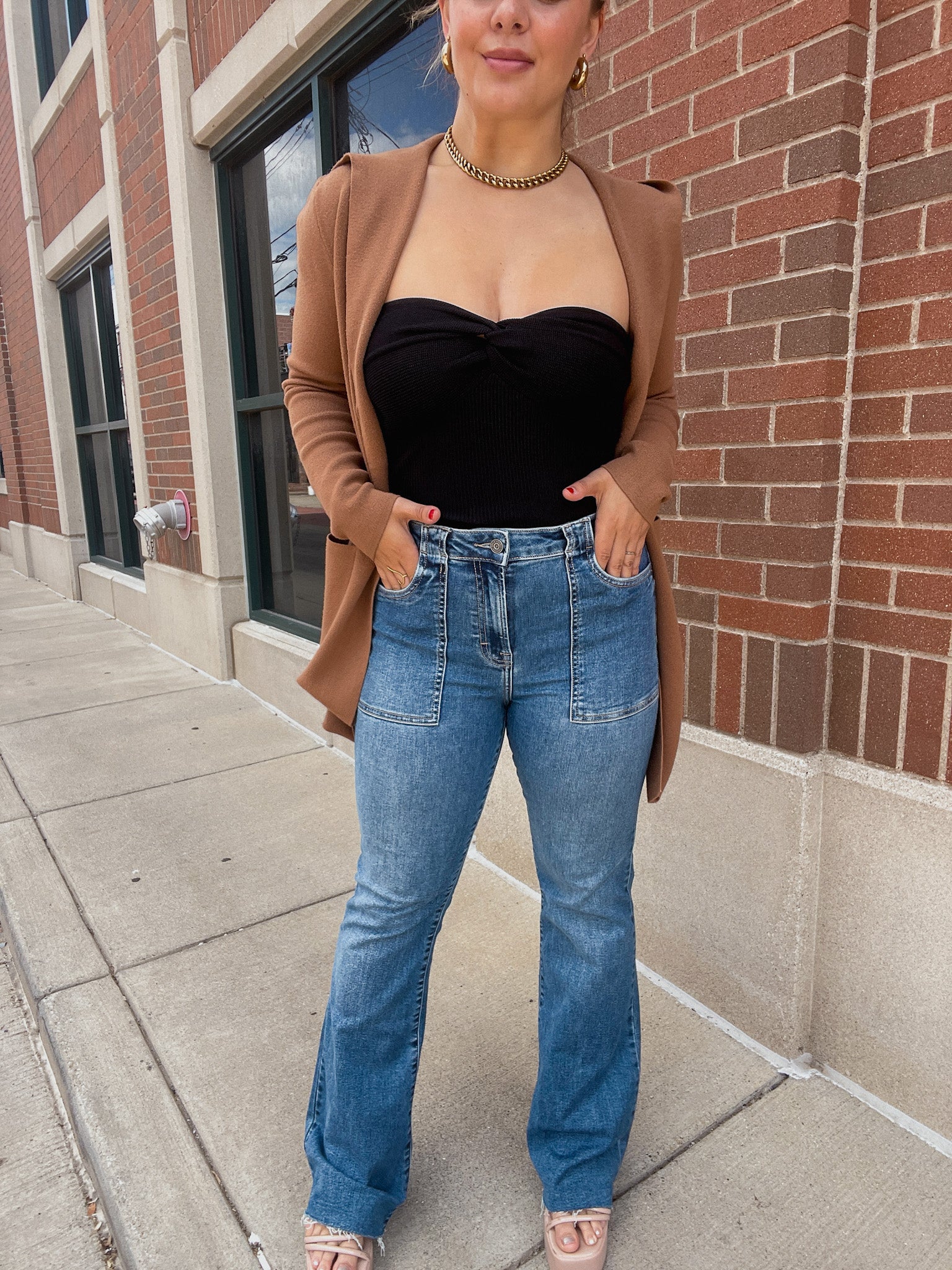 HIDDEN High Rise Flare With Exposed Pockets