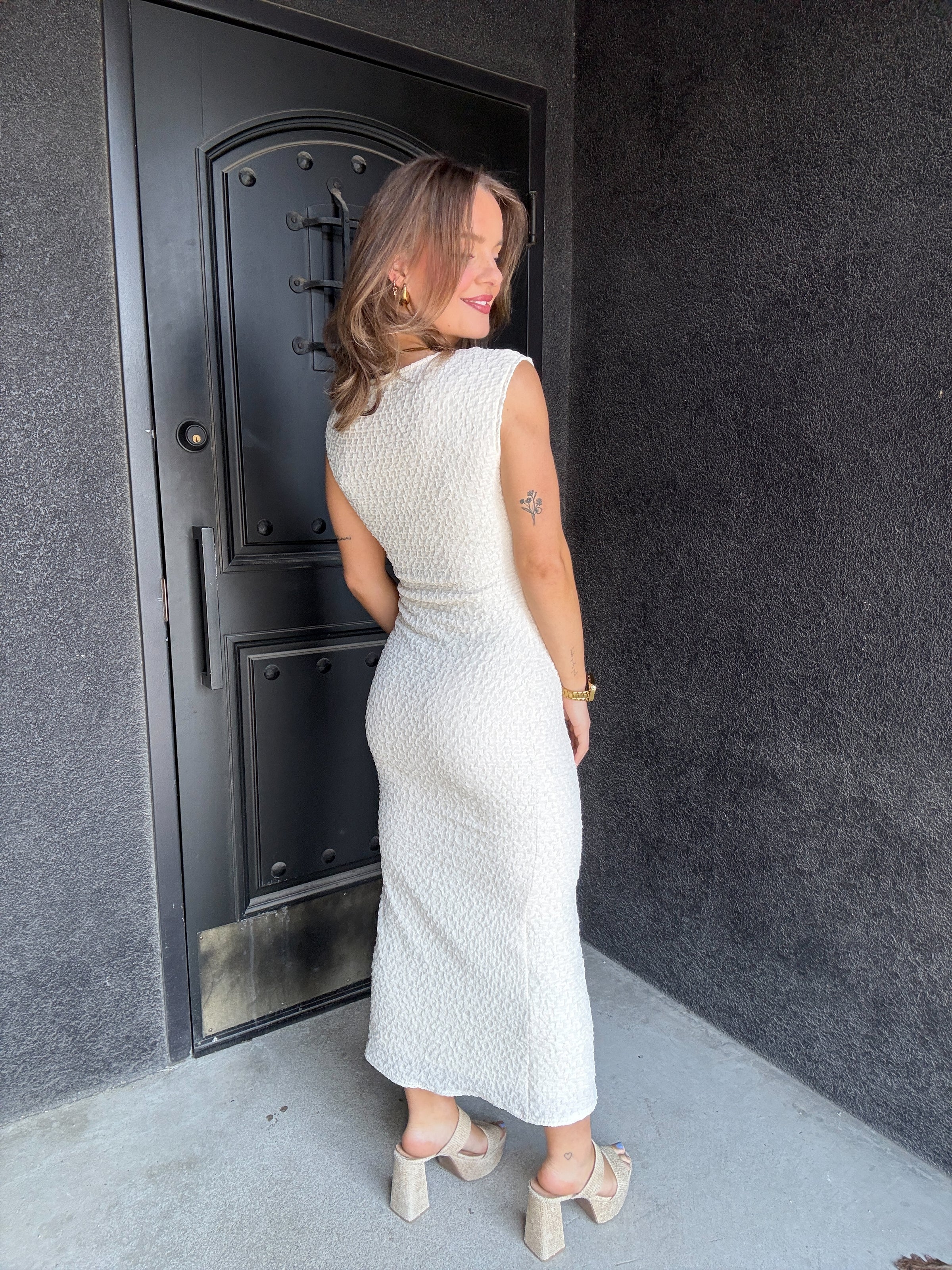 Sadie & Sage A Vision Textured Midi Dress