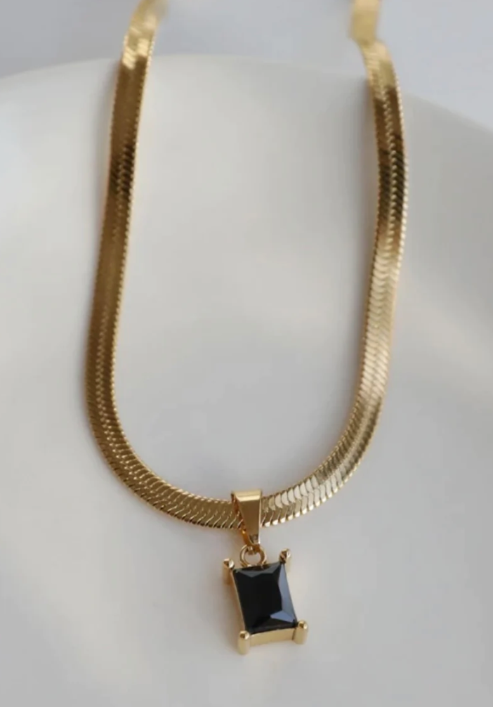 The Diamond Necklace - Black