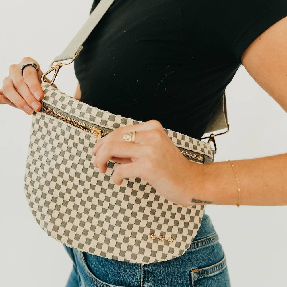 Westlyn Woven Bum Bag: Checkered Gray