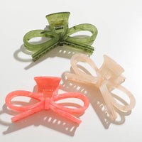 Remi Spring | Wide Bow Claw Clip: Assorted