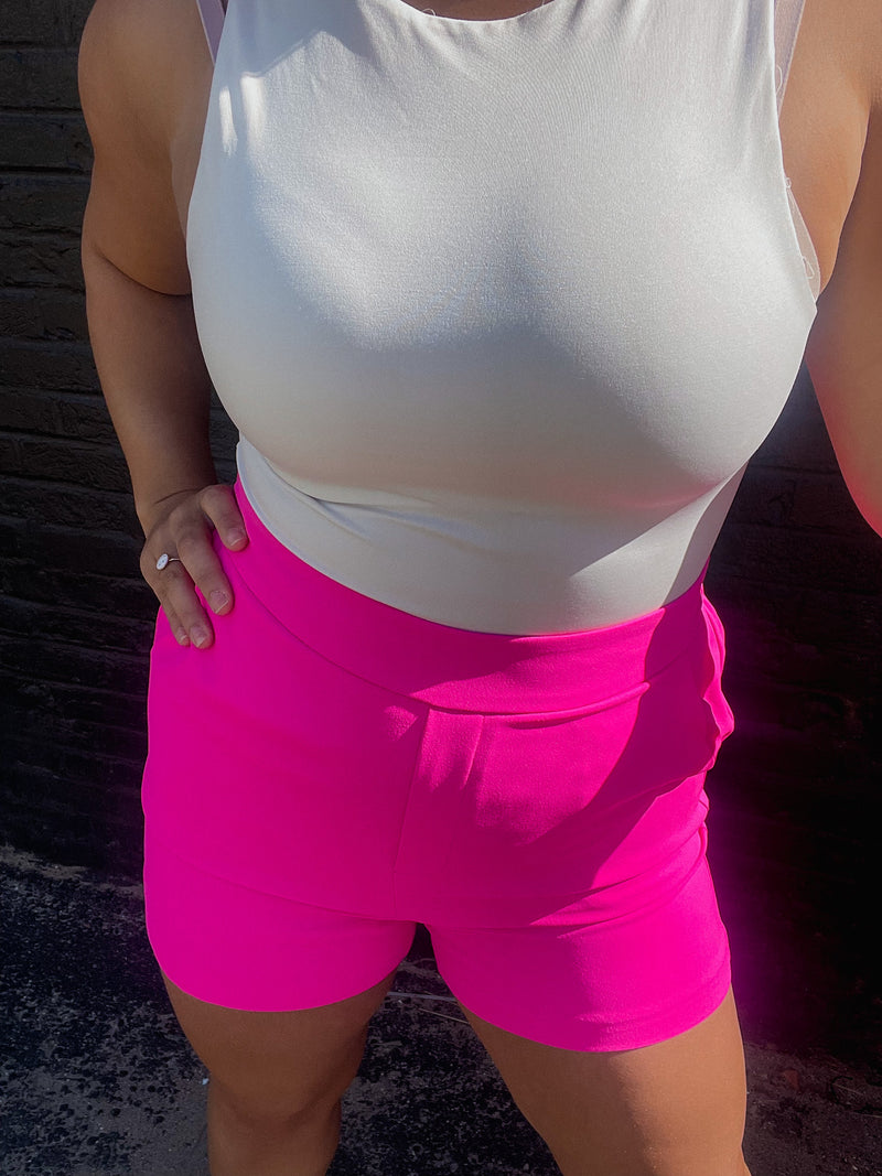 That Girl Shorts - Ultra Pink